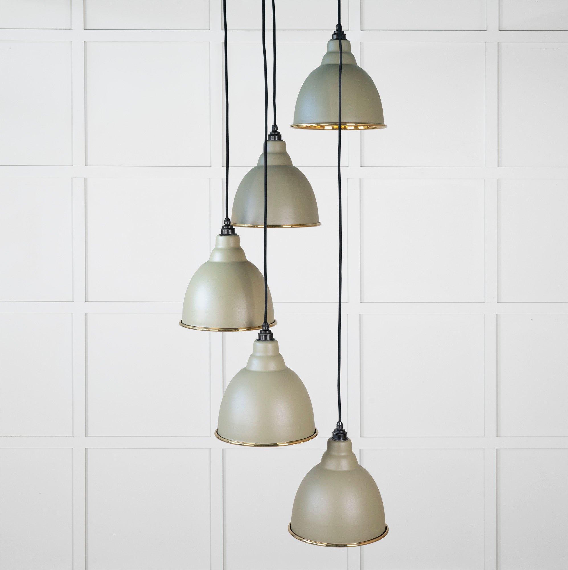 Smooth Brass Brindley Cluster Pendant Light Tump, Front Side.