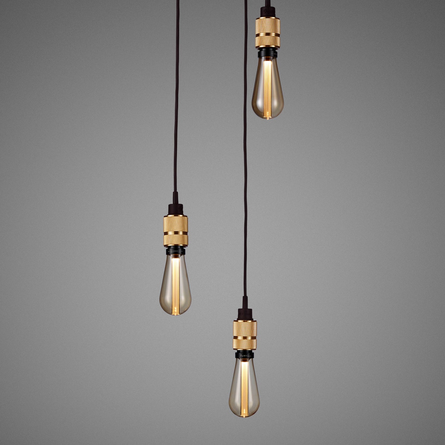 Brass 2/2.6m Hooked 3.0 / Nude Pendant Celling light close up gold tinge bulbs 