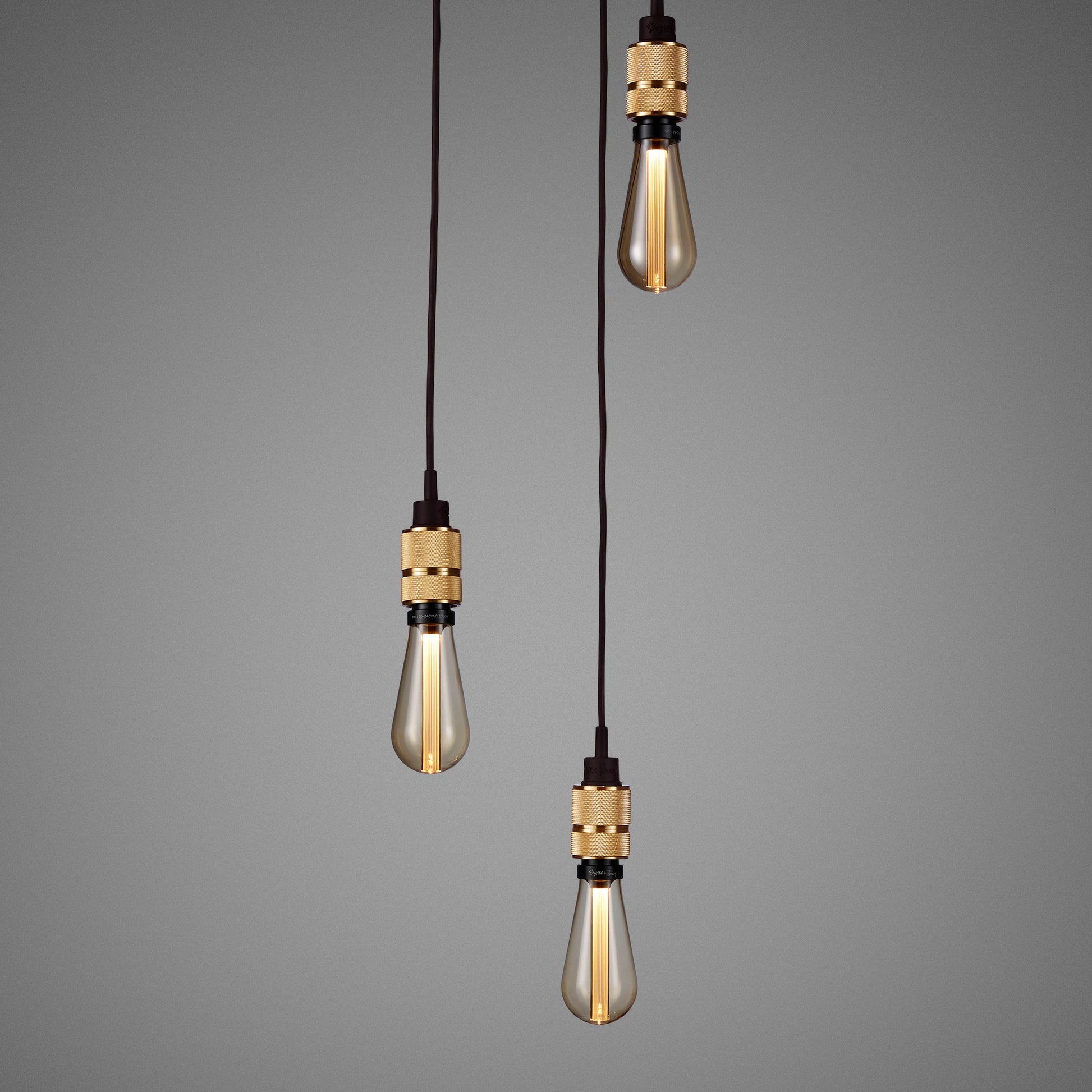 Brass 2/2.6m Hooked 3.0 / Nude Pendant Celling light close up gold tinge bulbs 