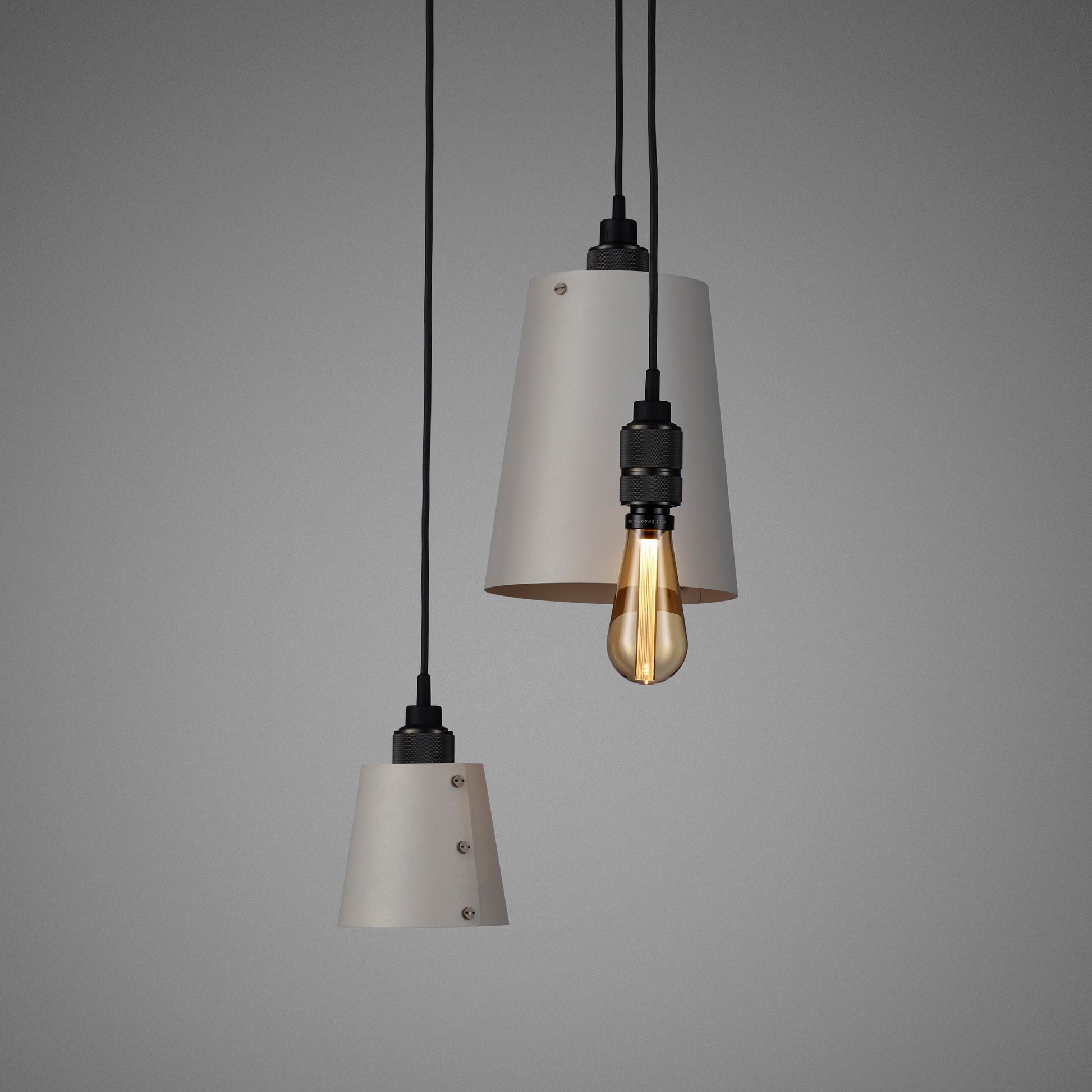 Smoked Bronze Hooked 3.0 Mix / Stone Pendant Celling light gold tinted bulb