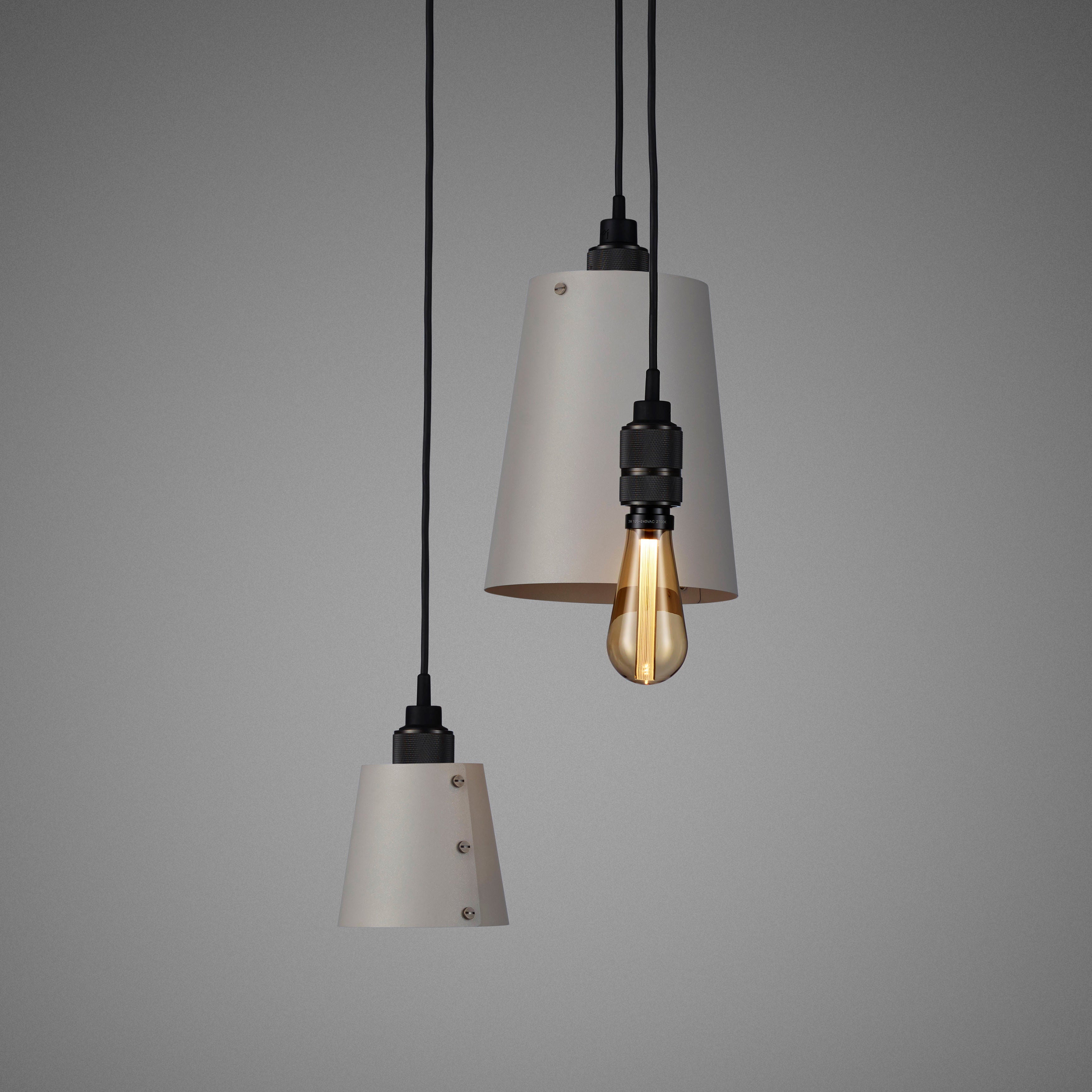 Smoked Bronze Hooked 3.0 Mix / Stone Pendant Celling light gold tinted bulb