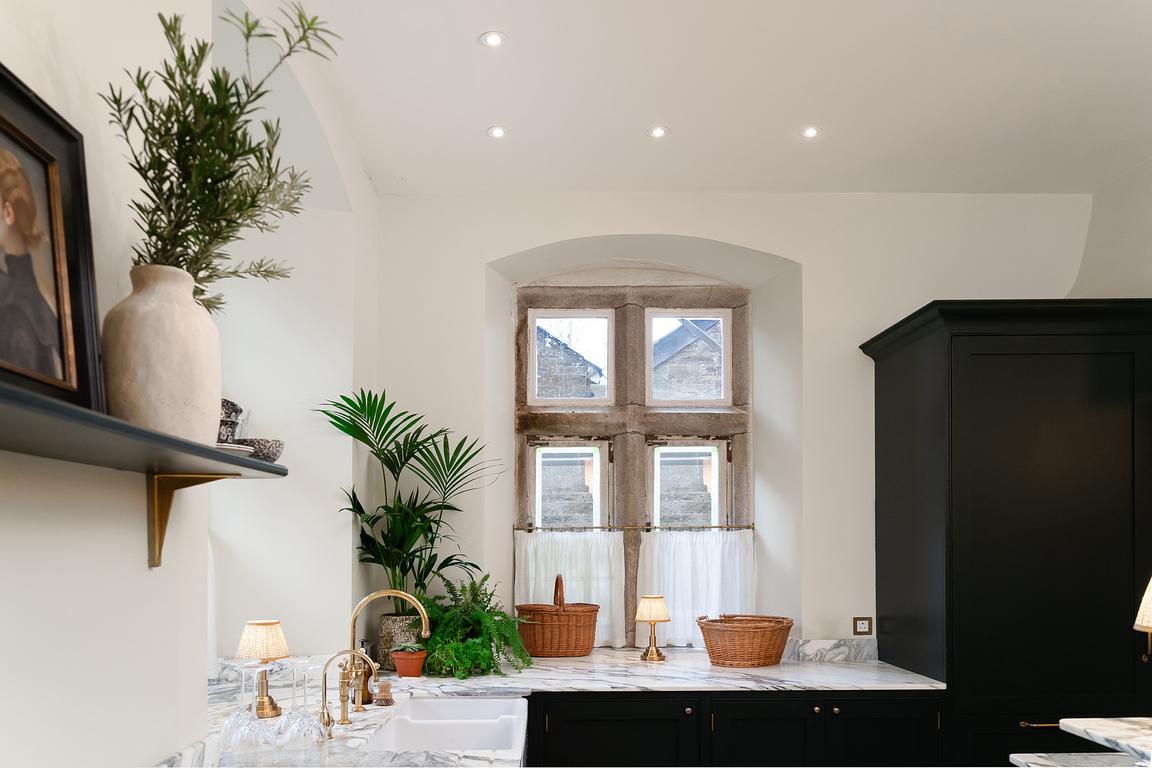 Soho White LED Downlights, Fire Rated, Fixed, IP65, CCT Switch, High CRI, Dimmable