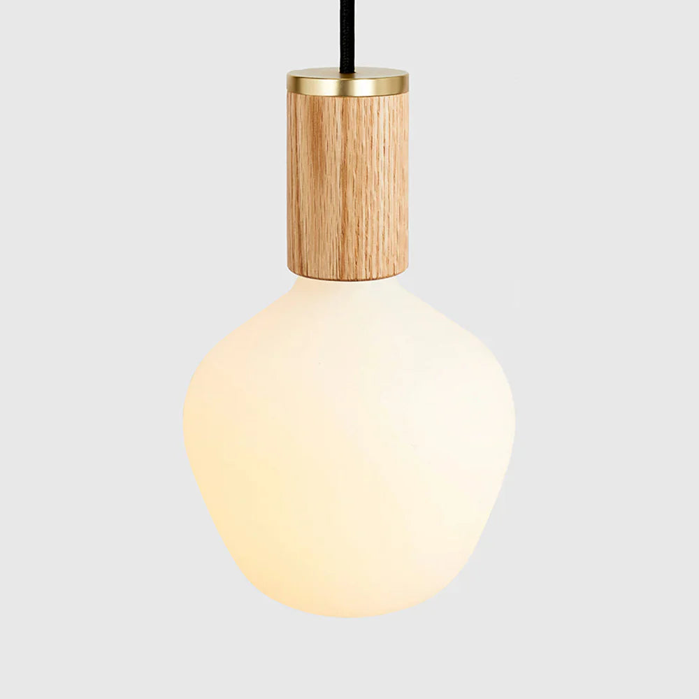 Enno pendant Oak still 1
