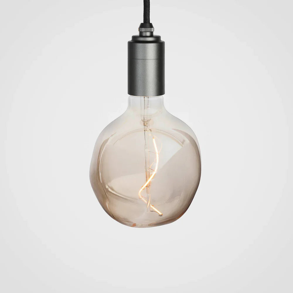 Voronoi I pendant Graphite still 1