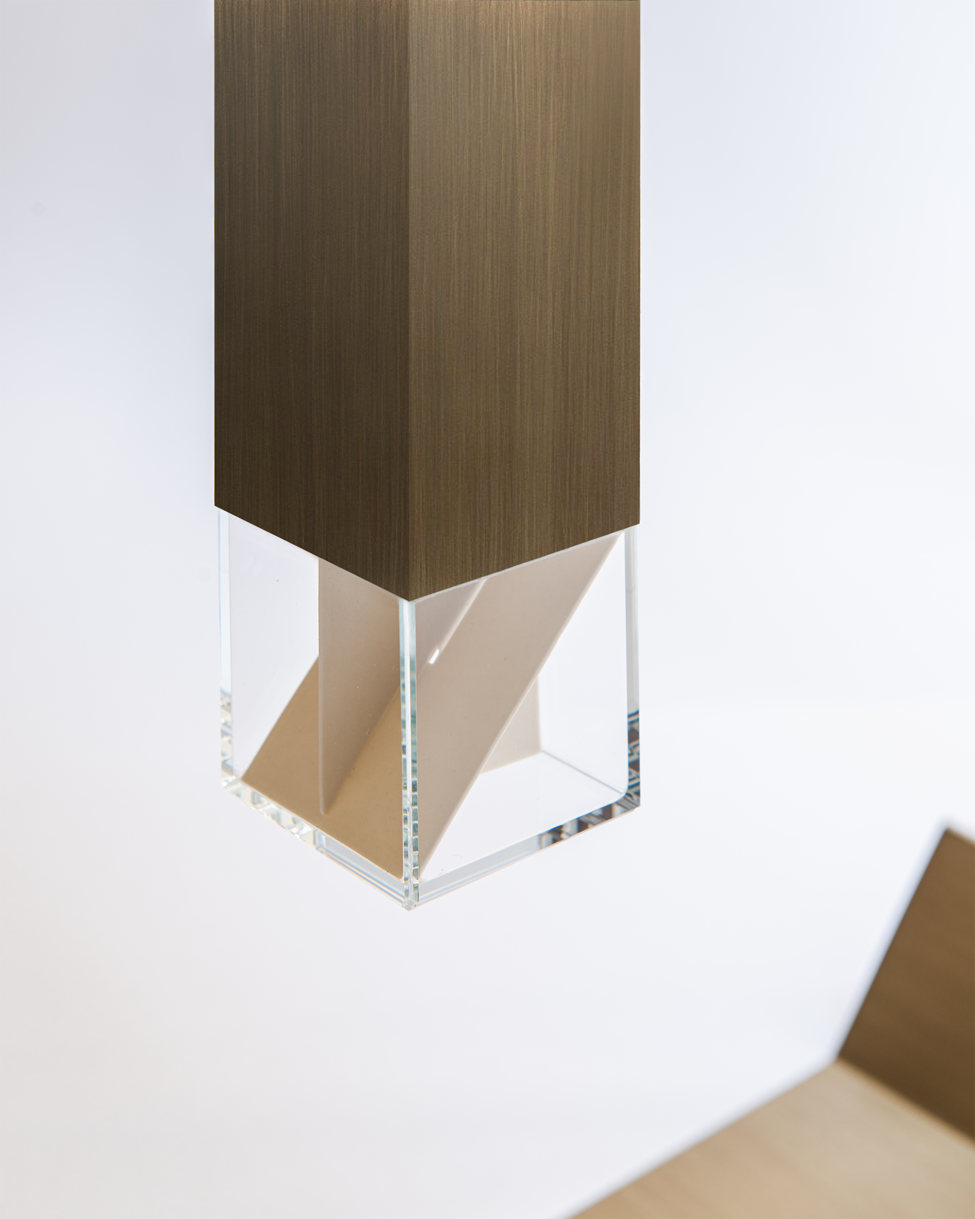 Lamp/ Two Brass Revamp 01 detailed view 