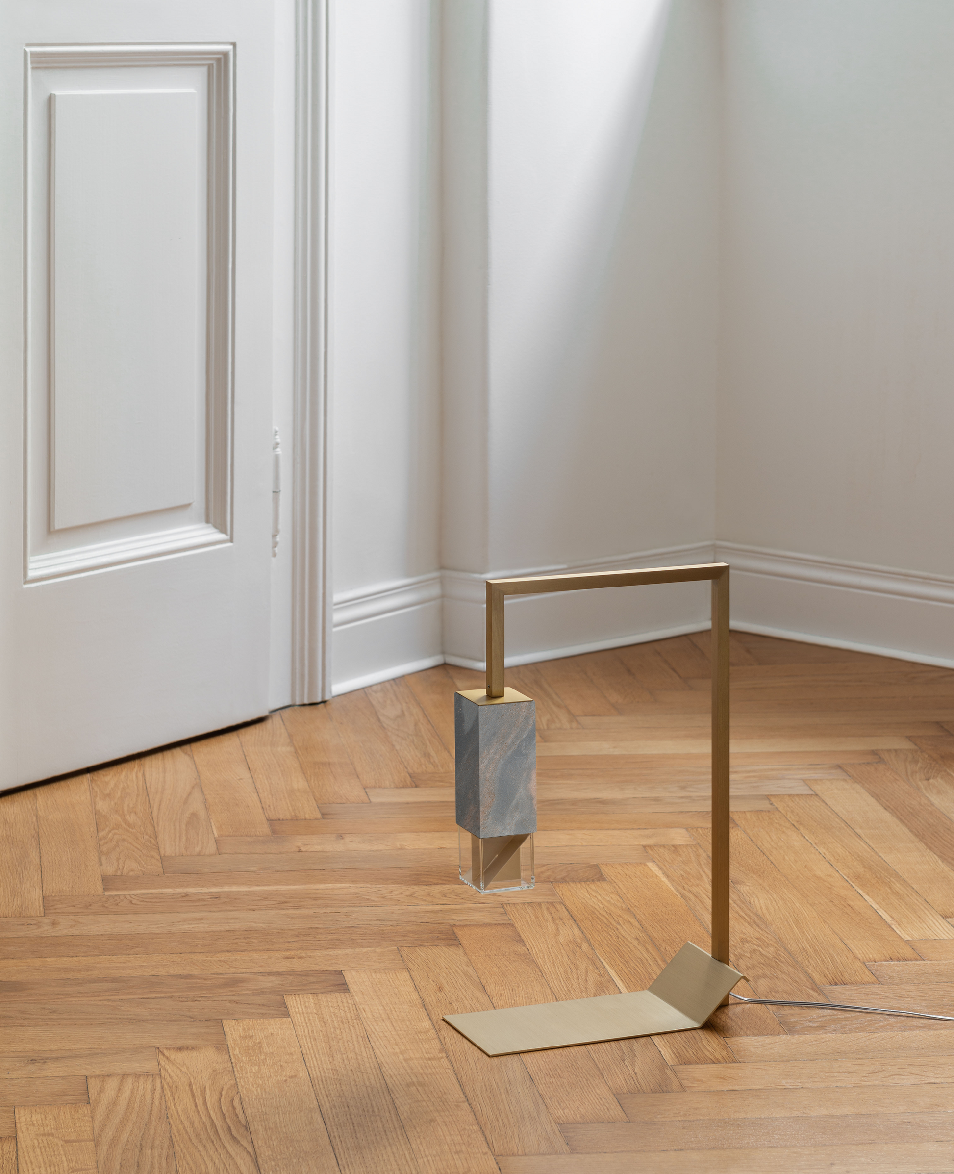 Lamp/ Two Marble Revamp 01 lifestyle image 