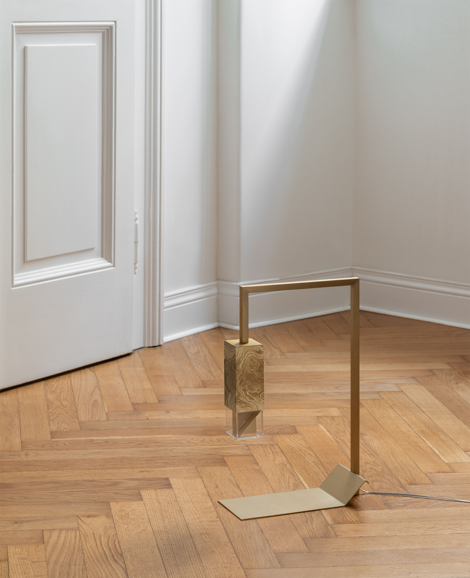 Lamp/ Two Wood Revamp 01 lifestyle picture 