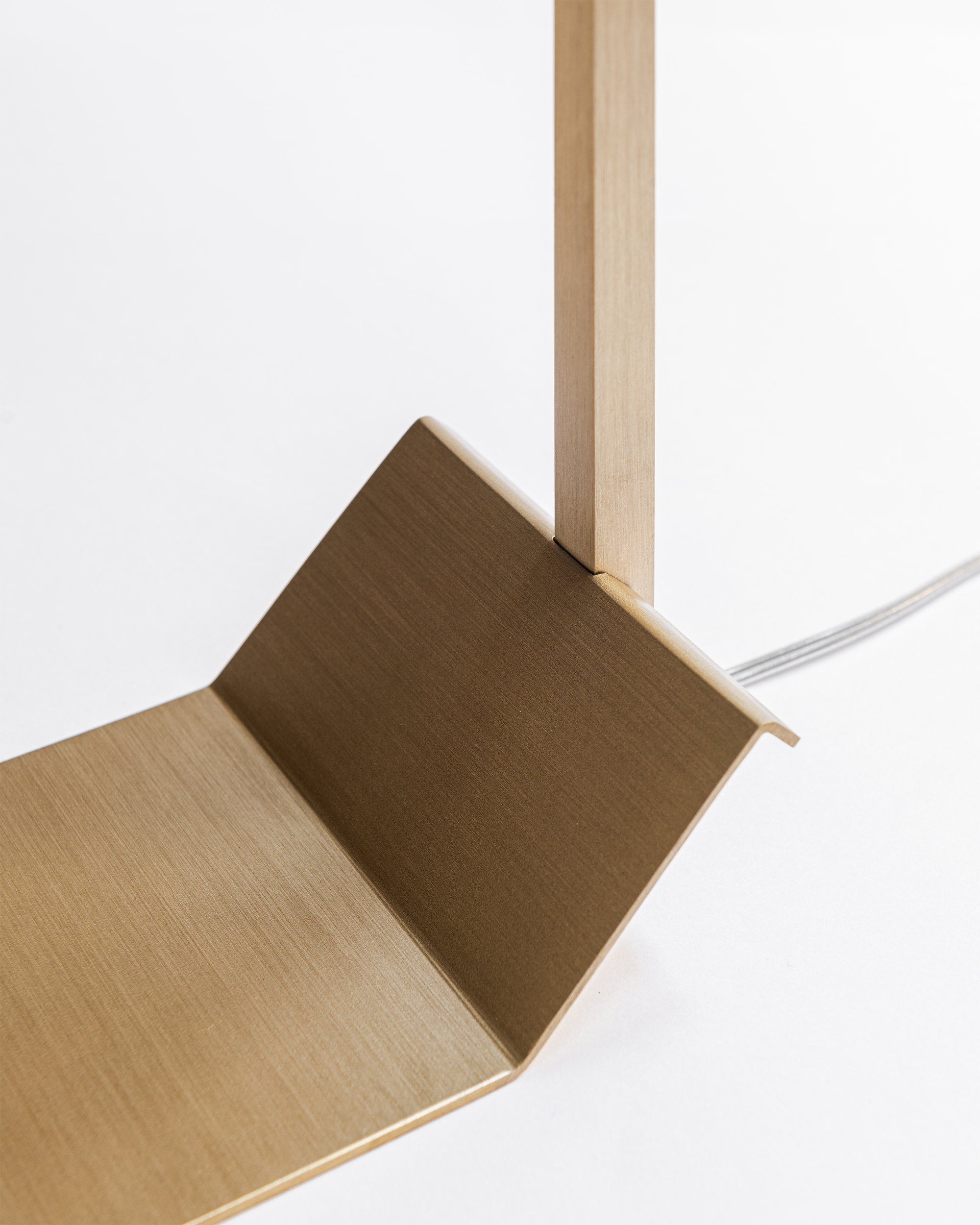 Lamp/ Two Wood Revamp 01 bottom base