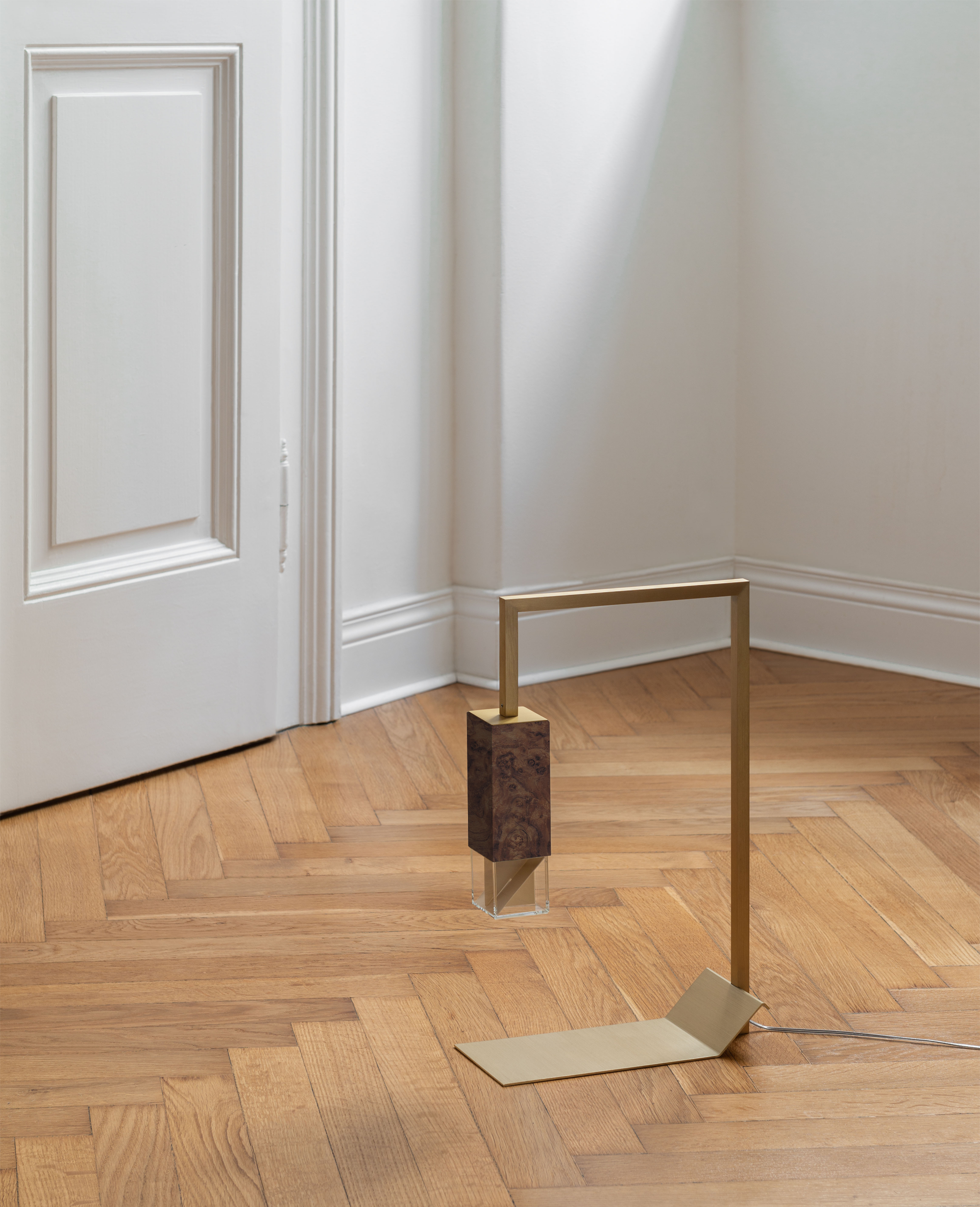 Lamp/ Two Wood Revamp 02 lifestyle image 