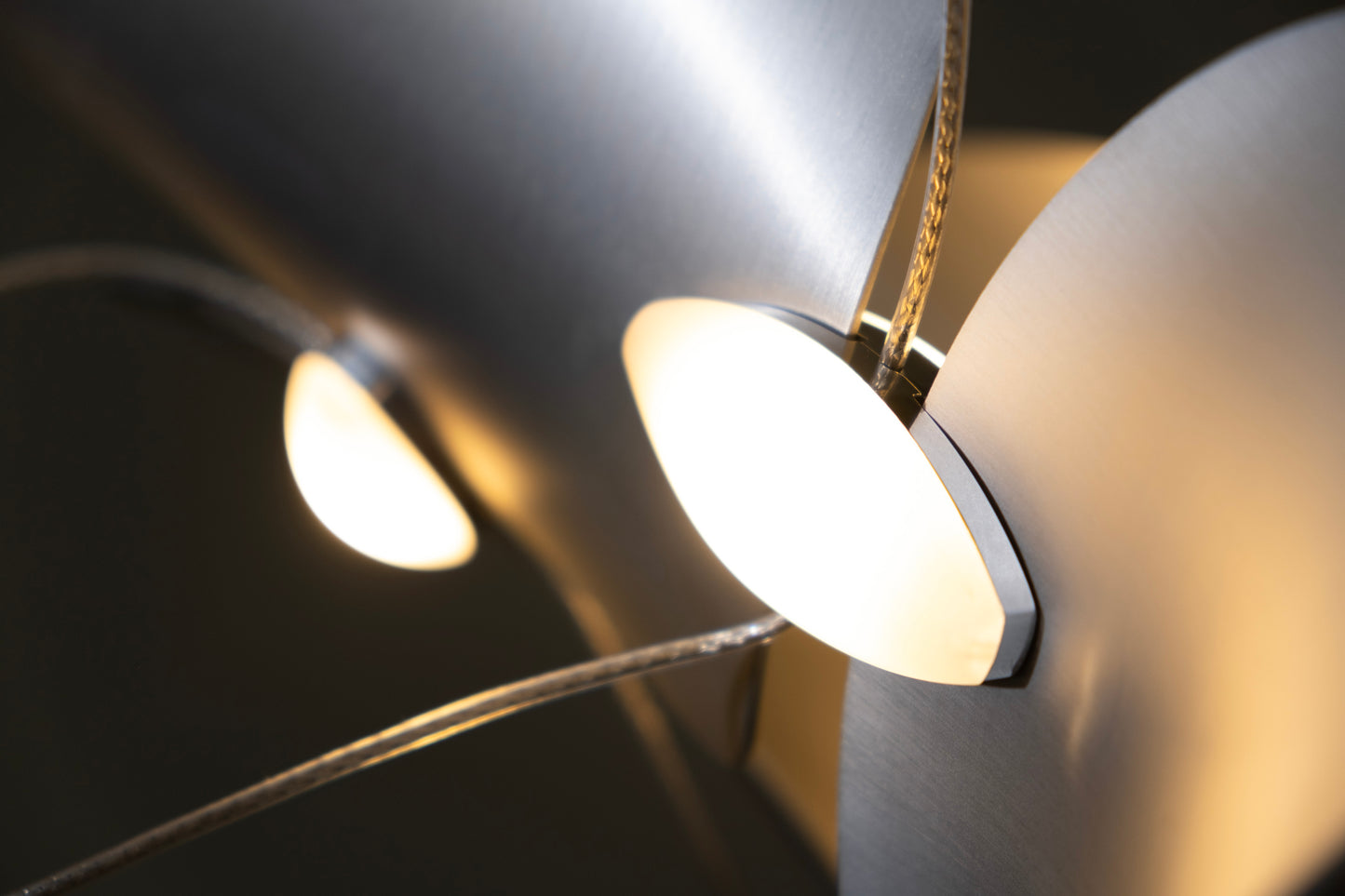 Moss Dune 6 Curve Lamp