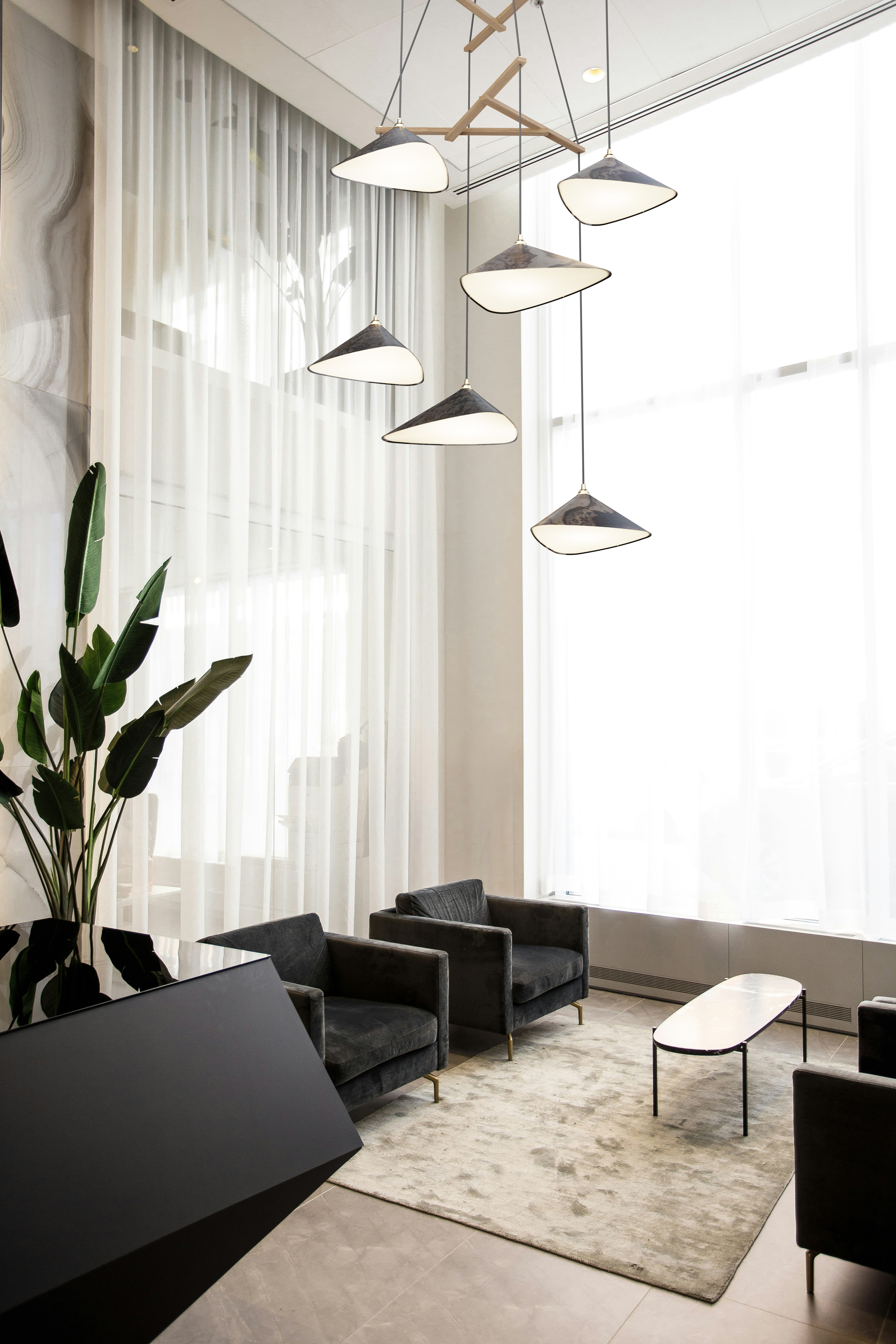 Moss Emily V10 Lamp
