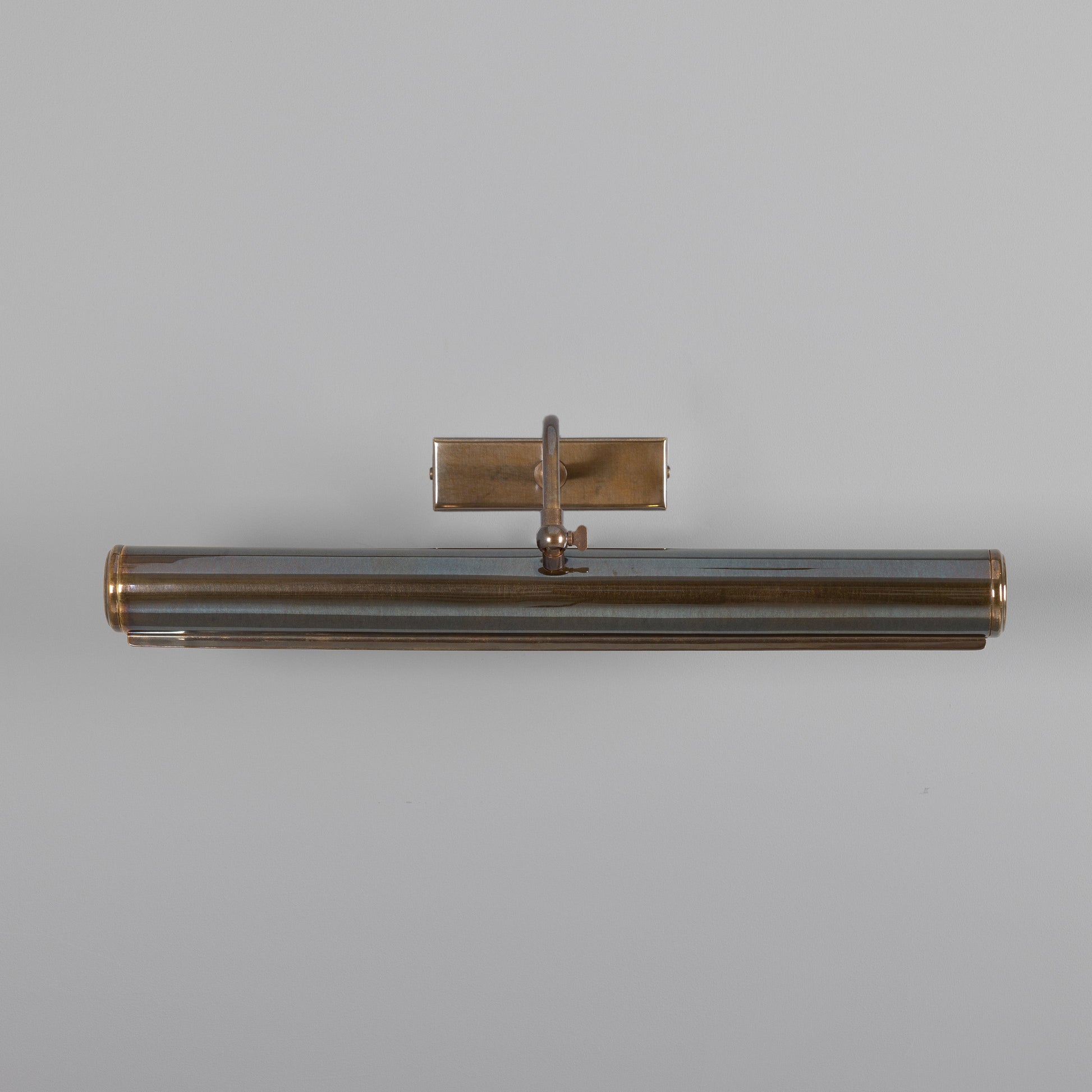 Dublin Brass Picture Light 50.5cm Product Shot