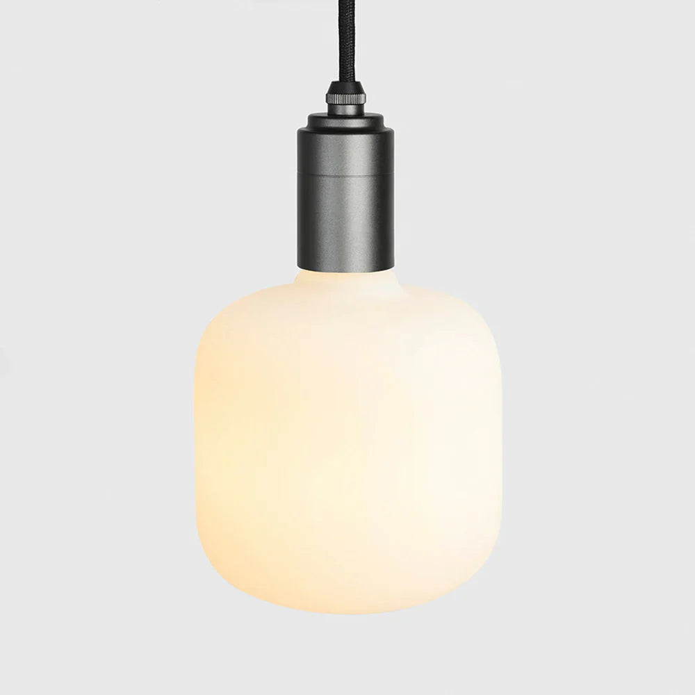 Oblo plug in Pendant Graphite still 2