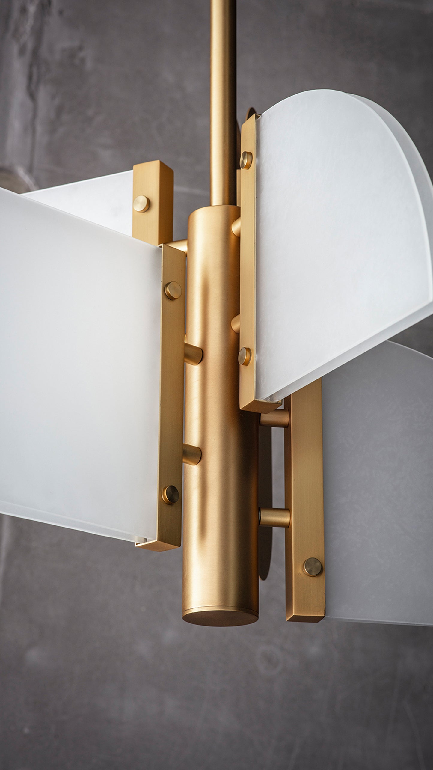 Geometric Task Pendant Light detailed view
