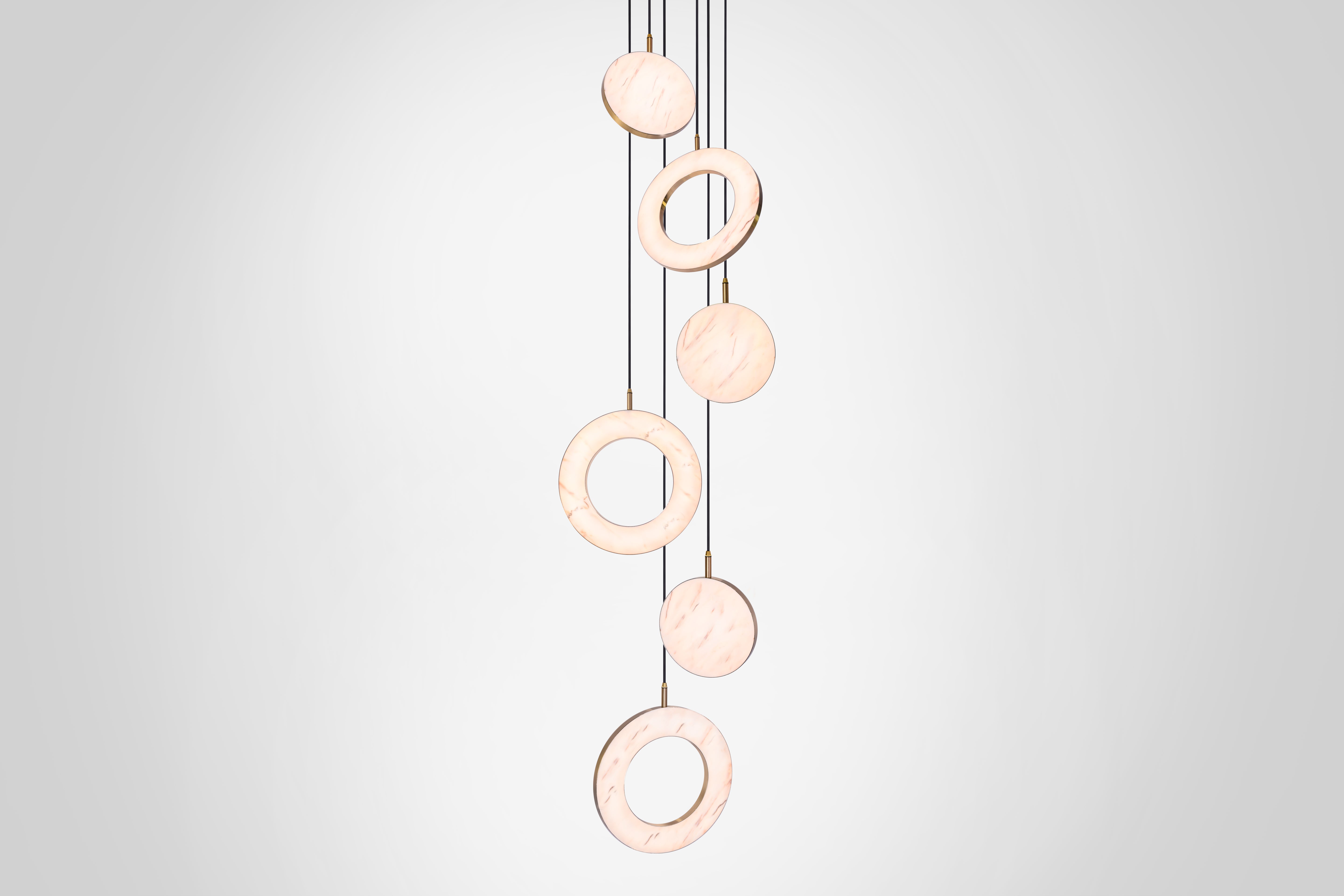 Rosa Ring 6 Cluster Light, front view.