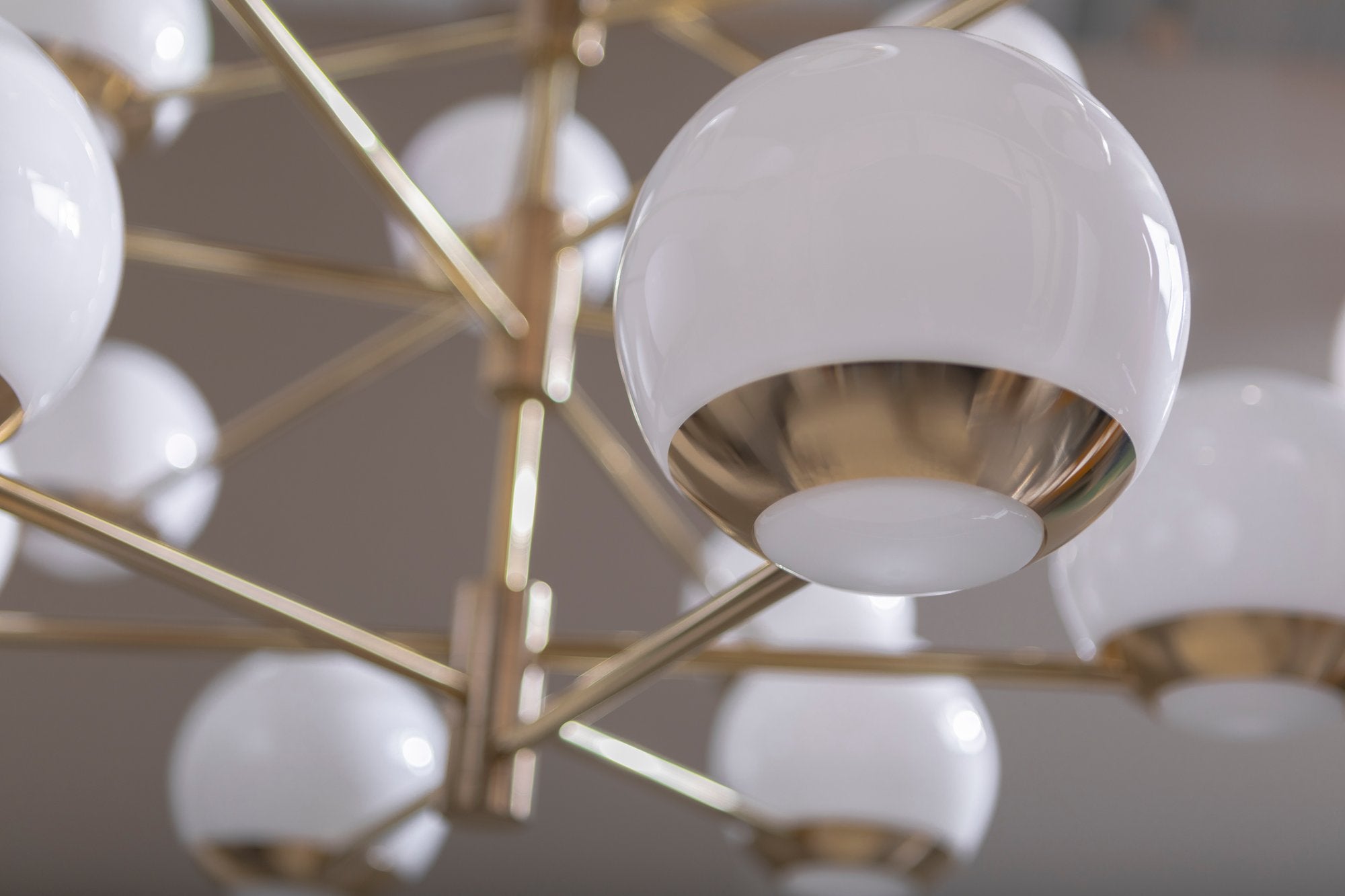 Ball & Hoop S19-04 Chandelier