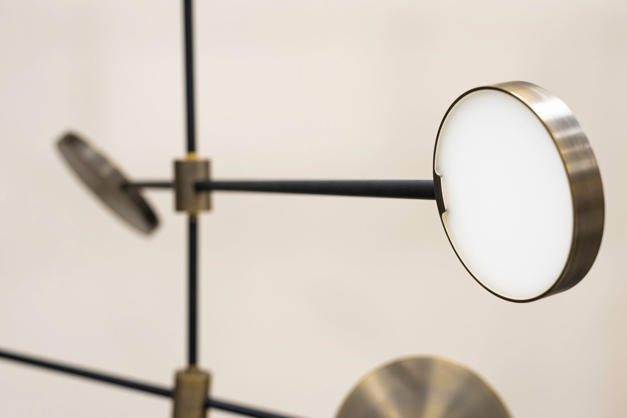 Motion S23-05 Pendant Light Burnished Brass/ Black close up