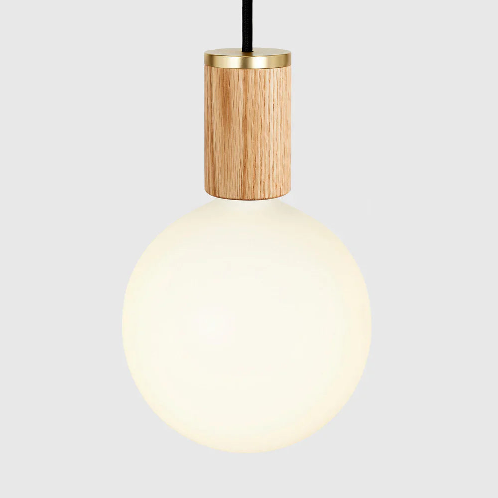 Sphere IV pendant Oak still 1
