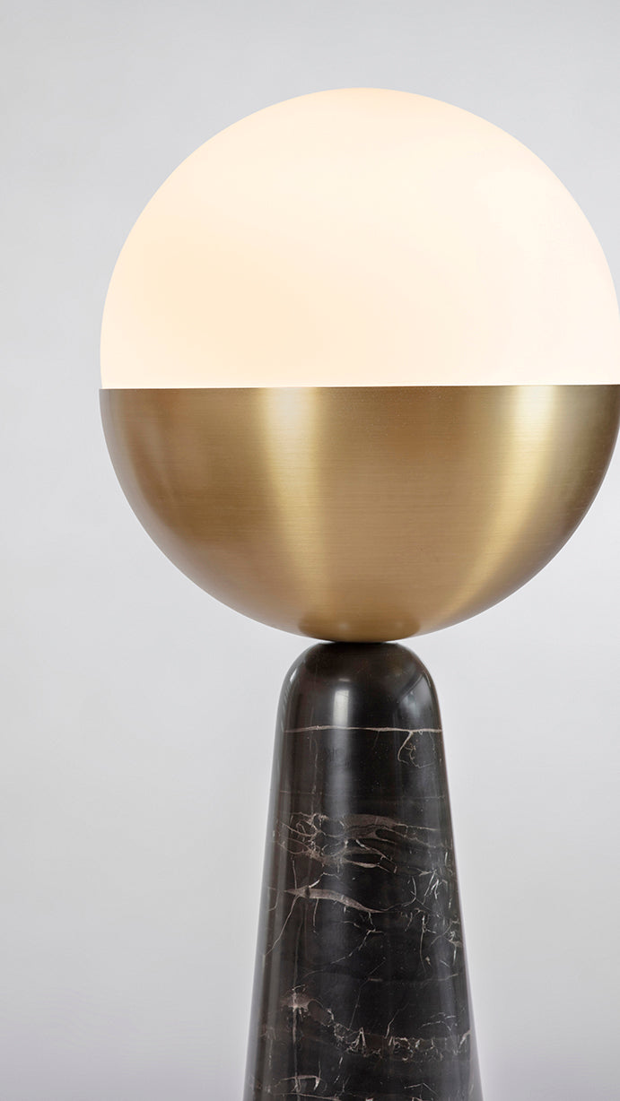 Globe Table Lamp detailed view 