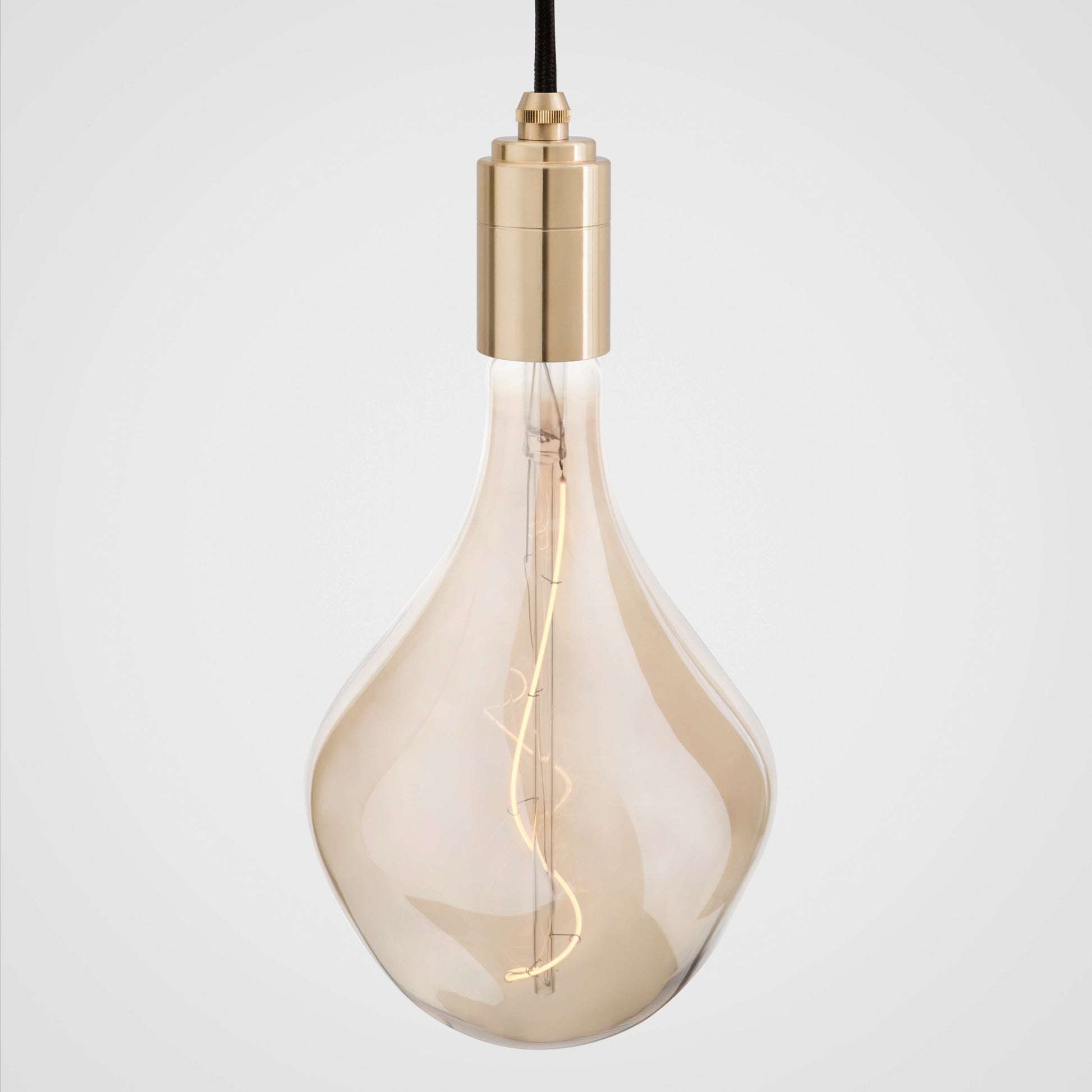 Tala Nine Ceiling Light Brass Voronoi II CP WHT SET NON BP 02_6 detail Still