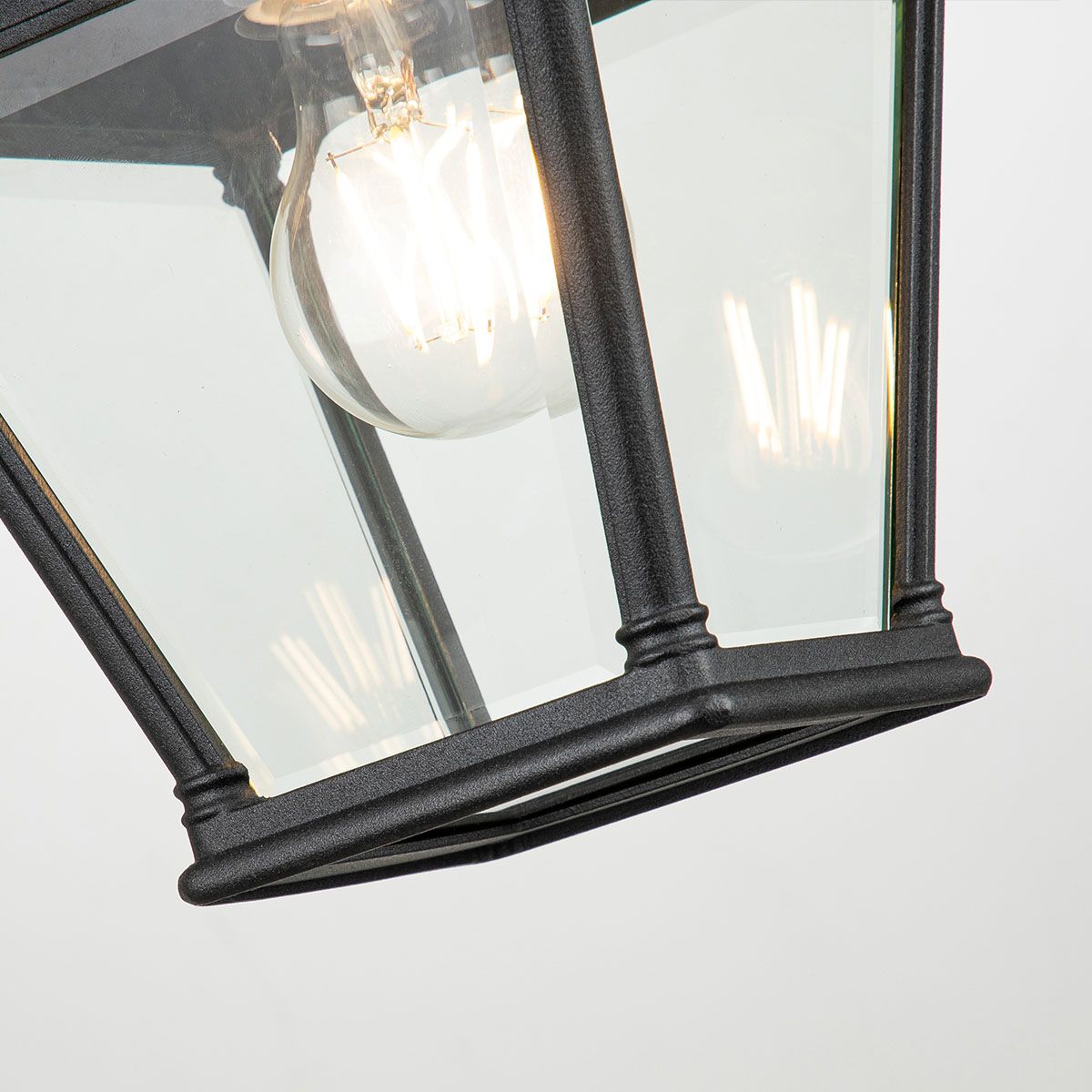 Bayview Light Medium Wall Lantern in Black