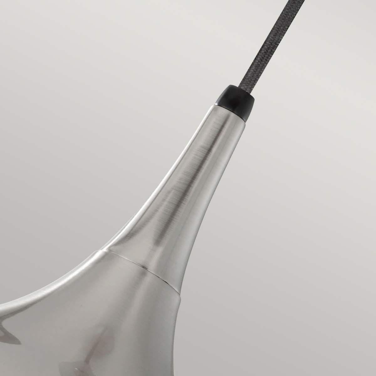 Beso Light Medium Pendant in Brushed Steel