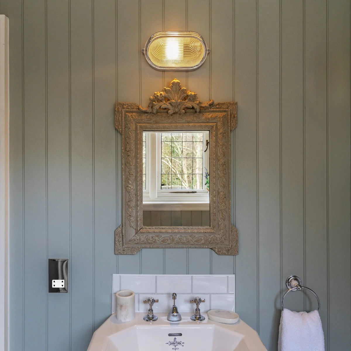 Soho Lighting Marlborough Eyelid Prismatic Glass IP65 Outdoor & Bathroom Nickel Bulkhead Wall Light
