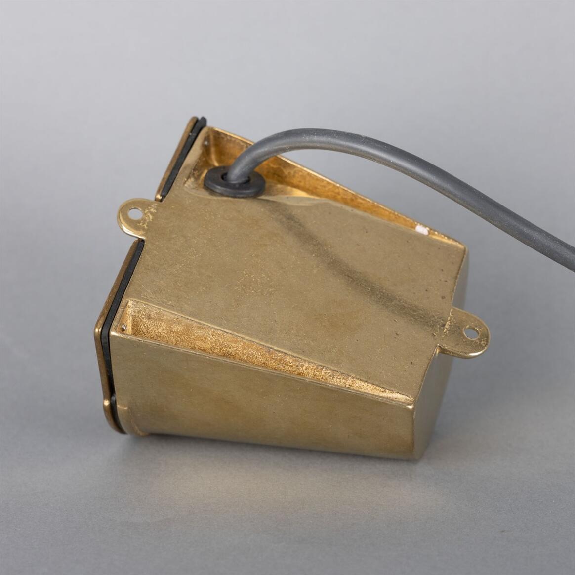 Wade Outdoor Brass Spotlight 9.5cm