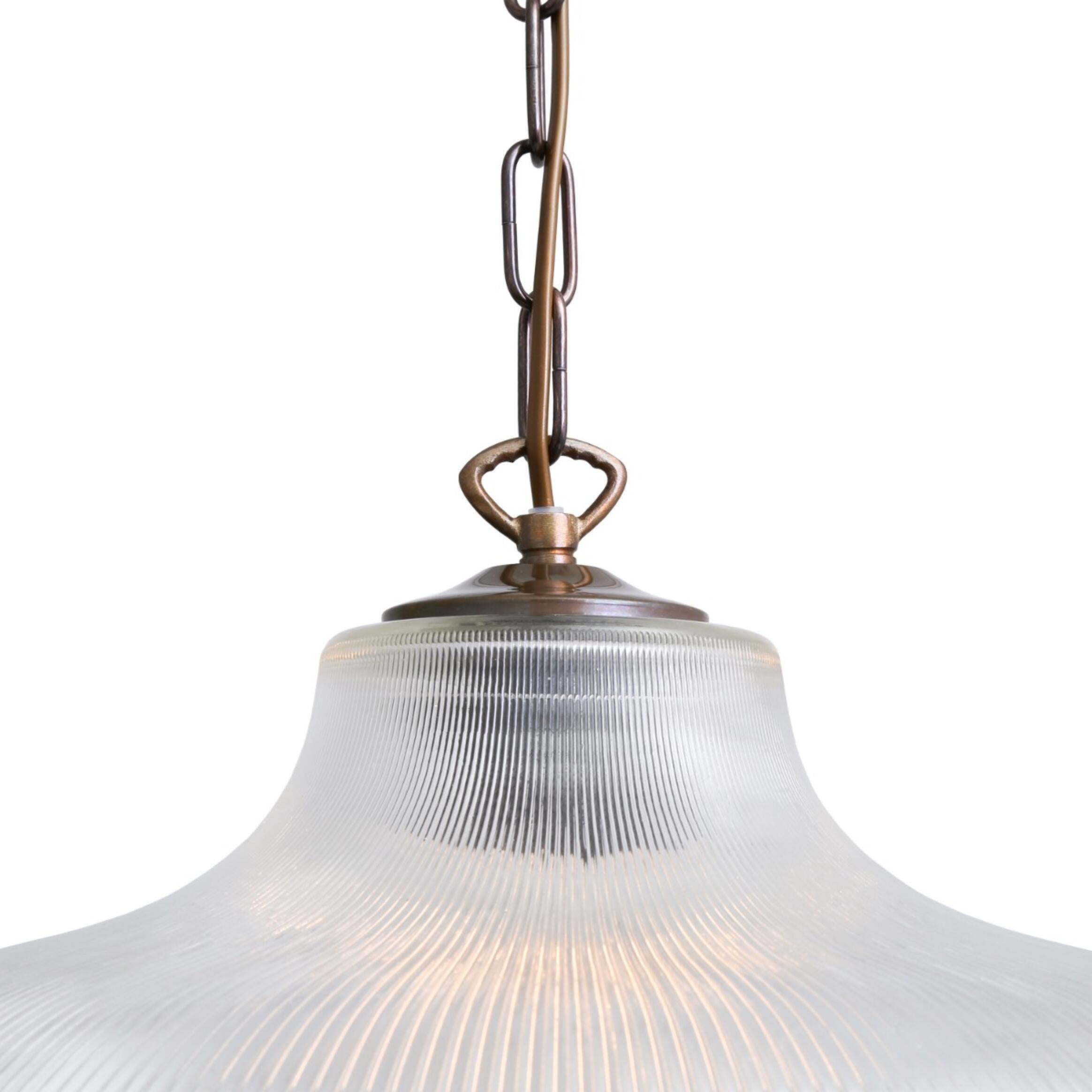 Essence Vintage Prismatic Glass Pendant Light 40cm, packshot