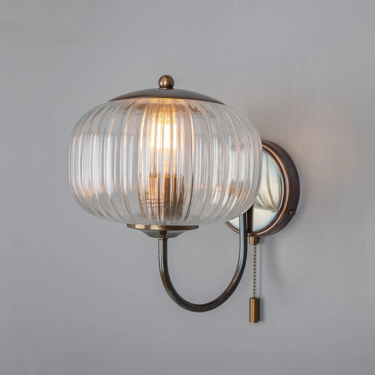 Nehir Reeded Glass Wall Light with Pull Switch 20cm