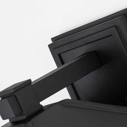 Cedar Point Light Wall Lantern in Large in Black