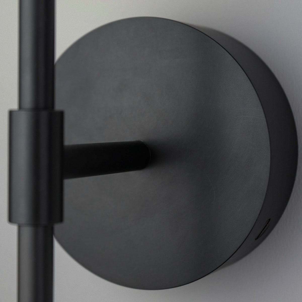 Dawn Single Wall Light