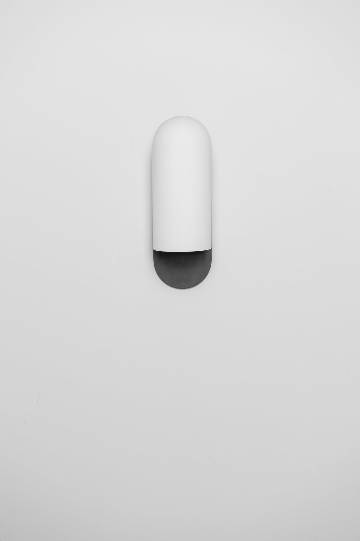 Odyssey Medium Wall Light