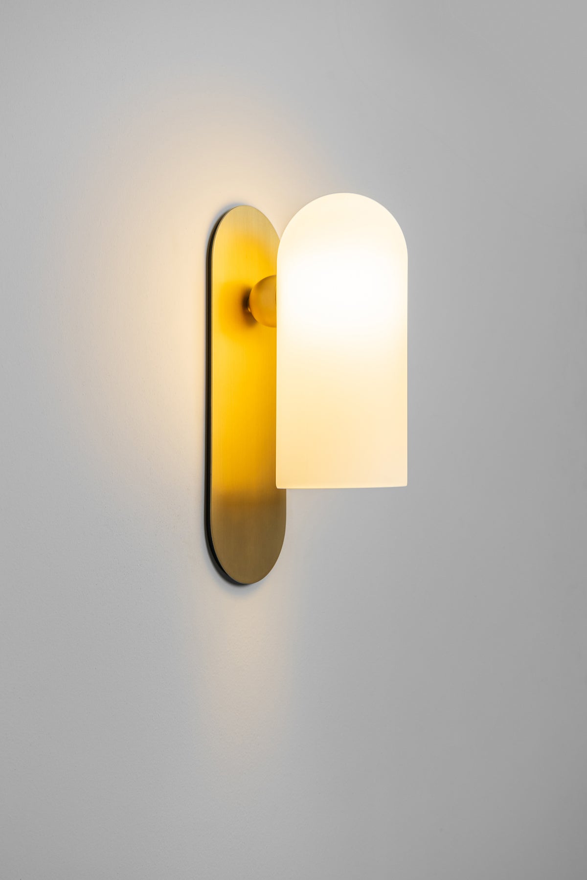 Odyssey Medium Wall Light