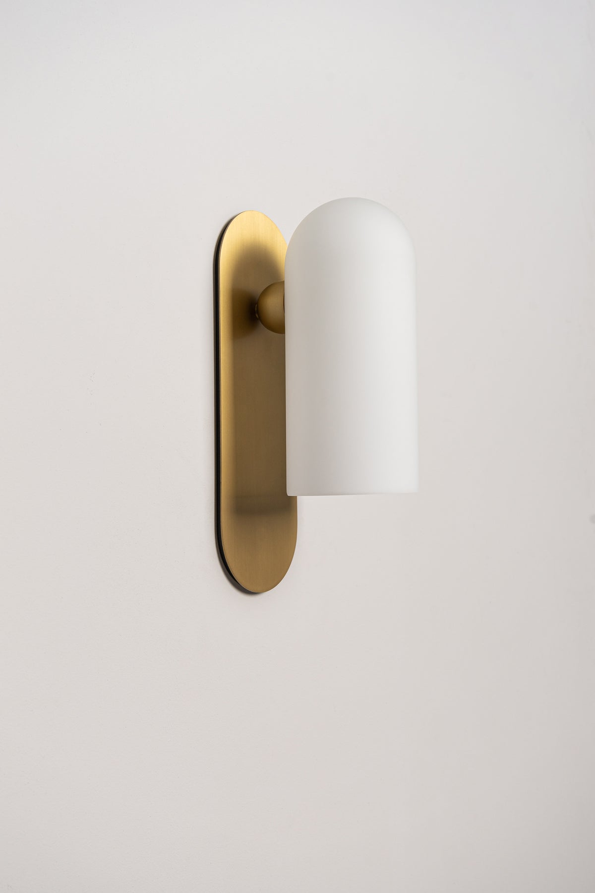 Odyssey Medium Wall Light