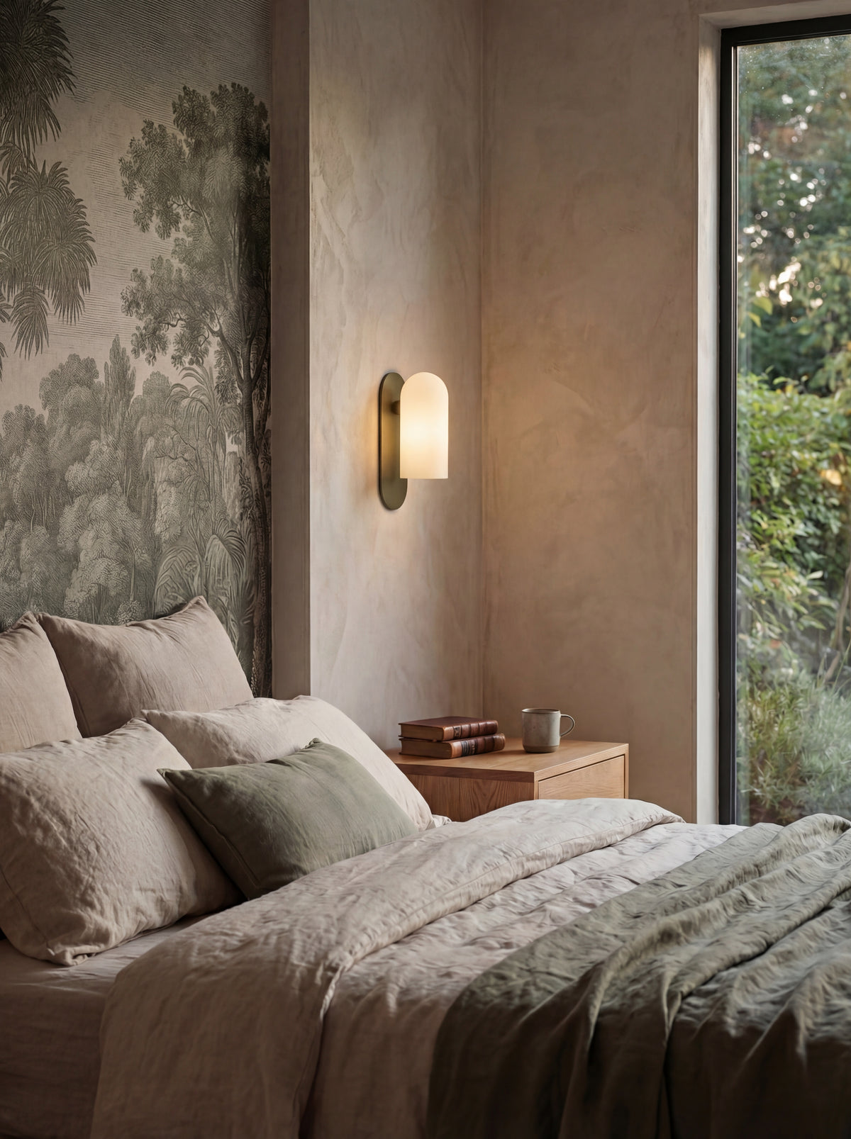 Odyssey Medium Wall Light