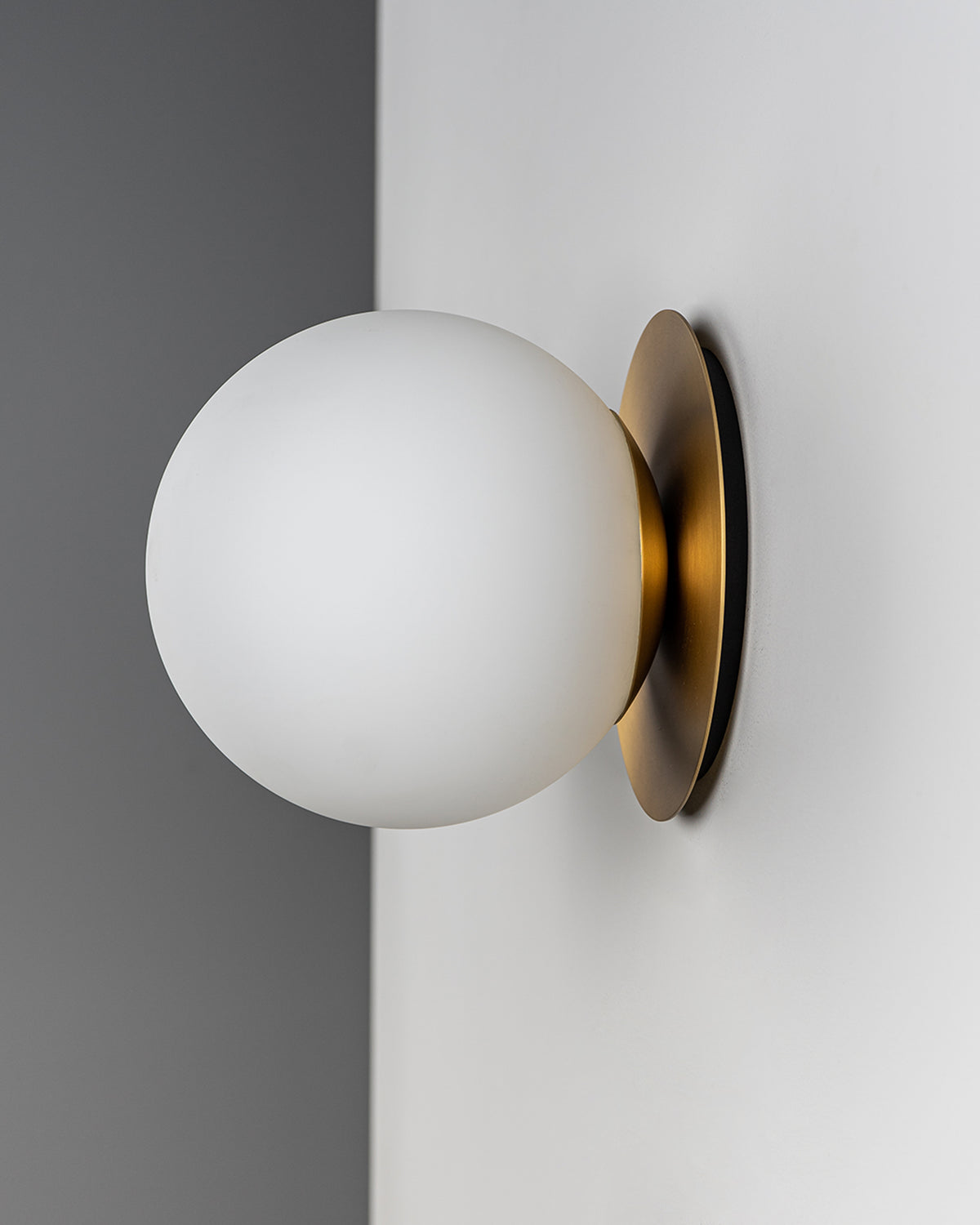 Pulsar 200 Wall Light
